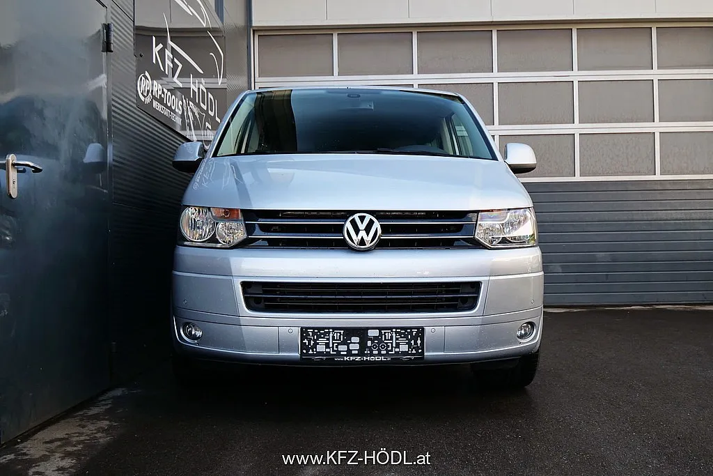 Volkswagen Caravelle Comfortline 2,0 BMT BiTDI D-PF DSG Image 3