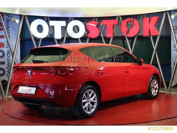 Seat Leon 1.0 eTSI Style Plus Image 4